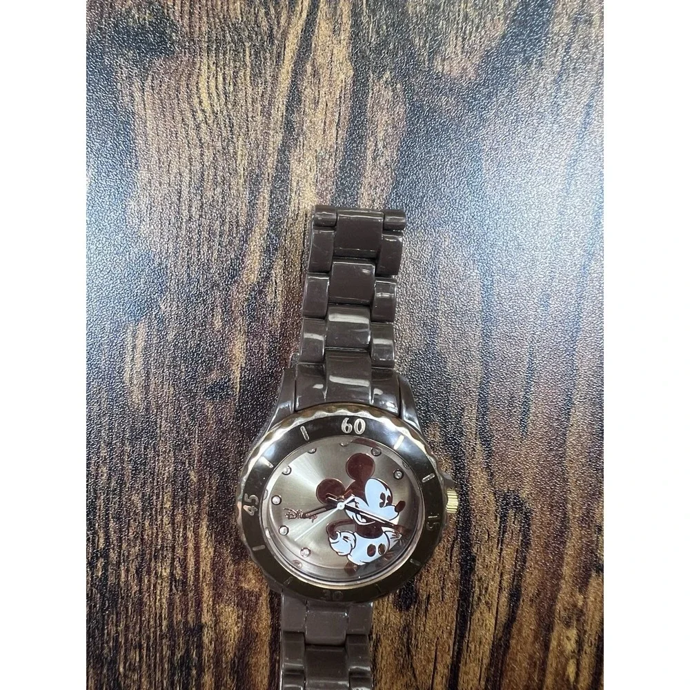 Disney Resort‎ Mickey Watch Rhinechips Gold Brown Gold Face Japan Accutime
